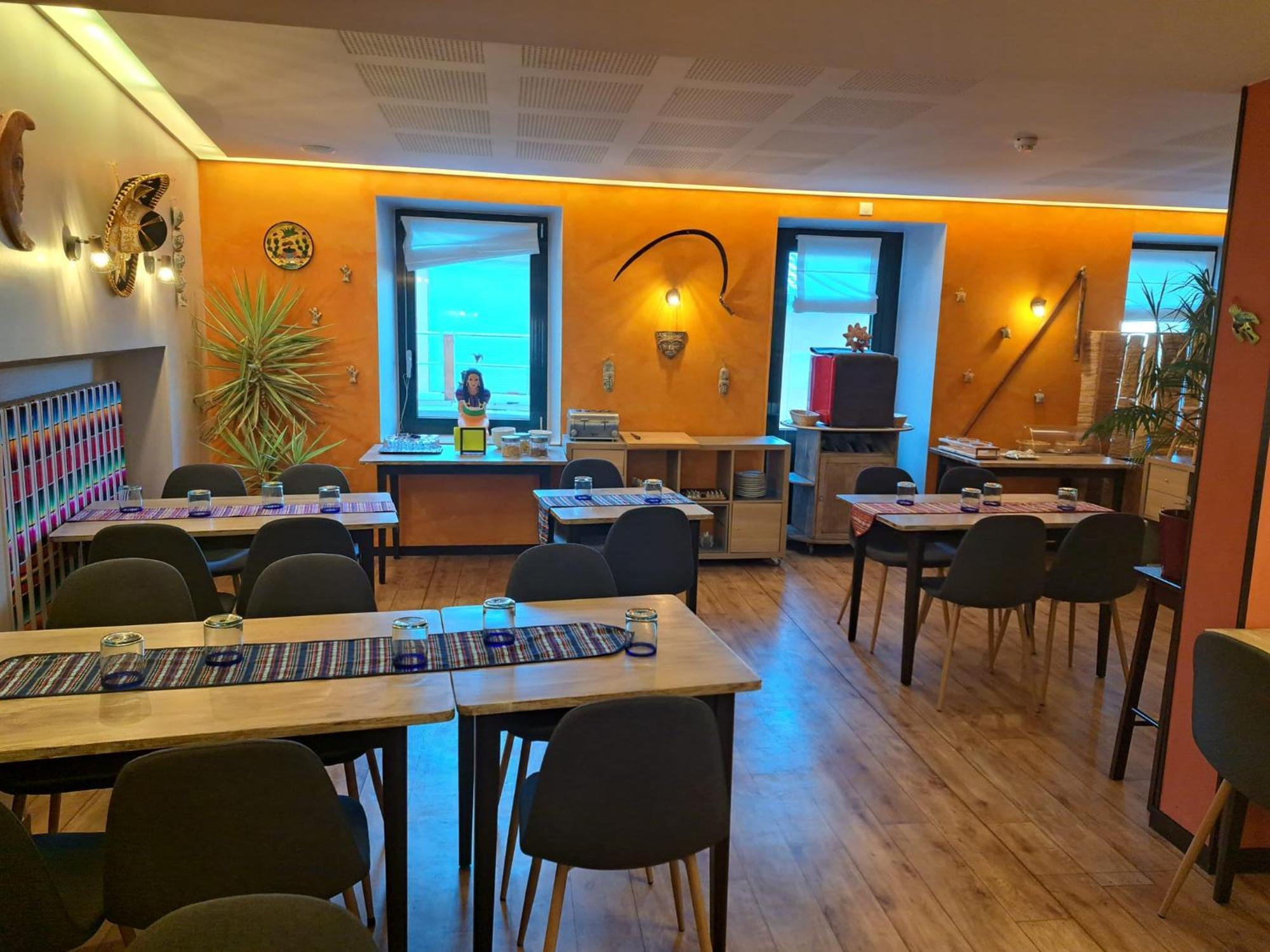 Le Barriol Hotel Saint-Julien-Chapteuil Luaran gambar