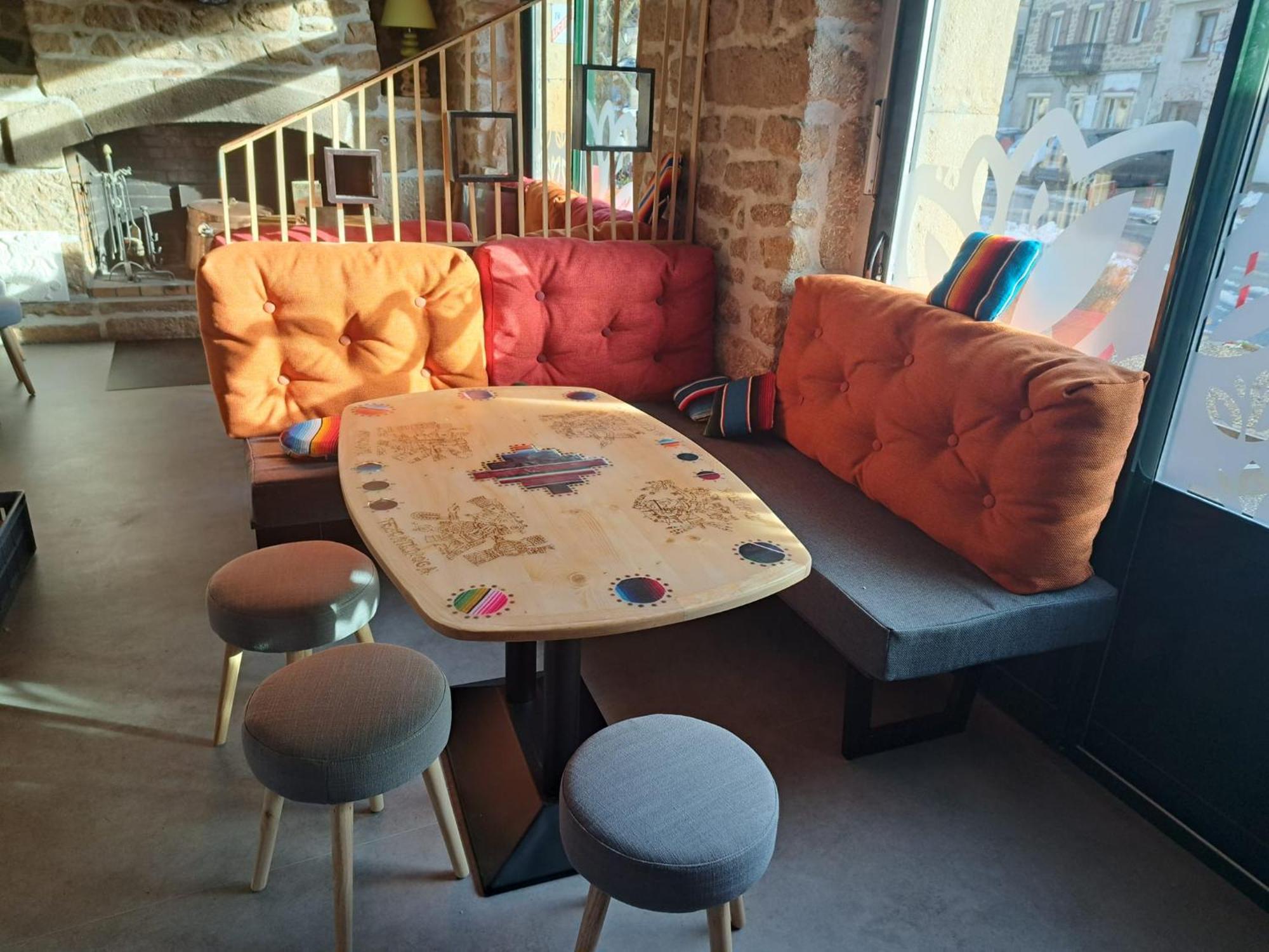 Le Barriol Hotel Saint-Julien-Chapteuil Luaran gambar