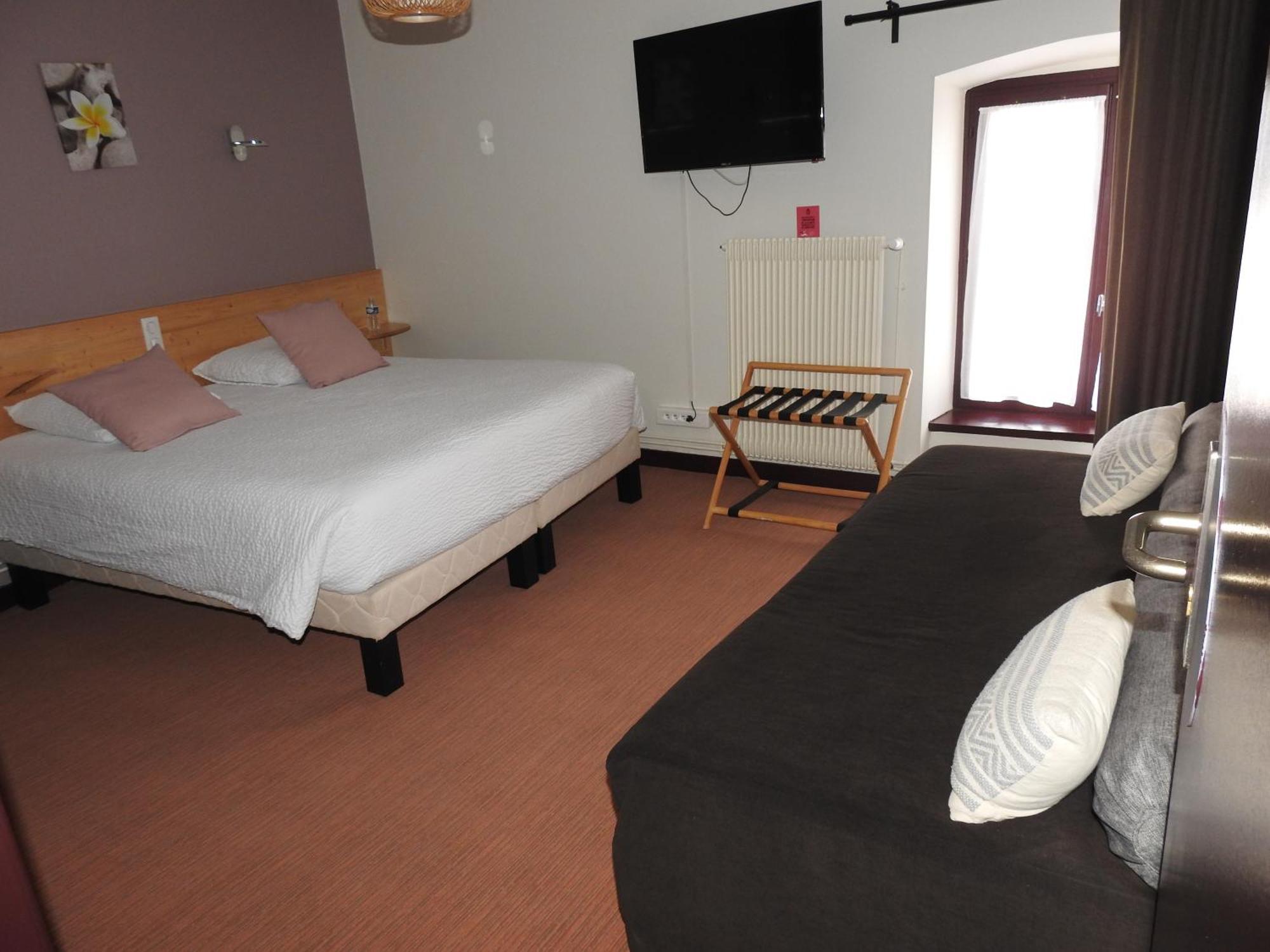 Le Barriol Hotel Saint-Julien-Chapteuil Luaran gambar