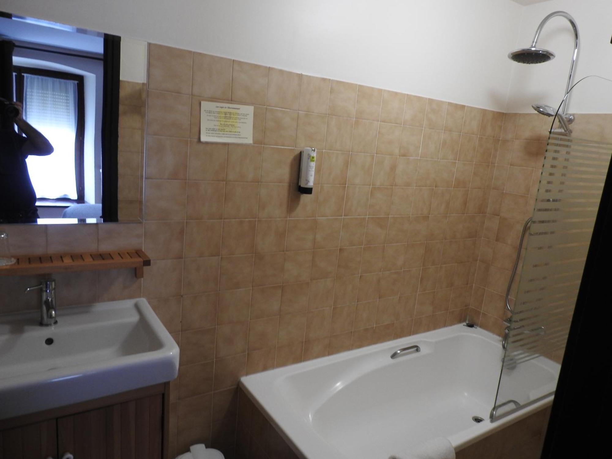 Le Barriol Hotel Saint-Julien-Chapteuil Luaran gambar