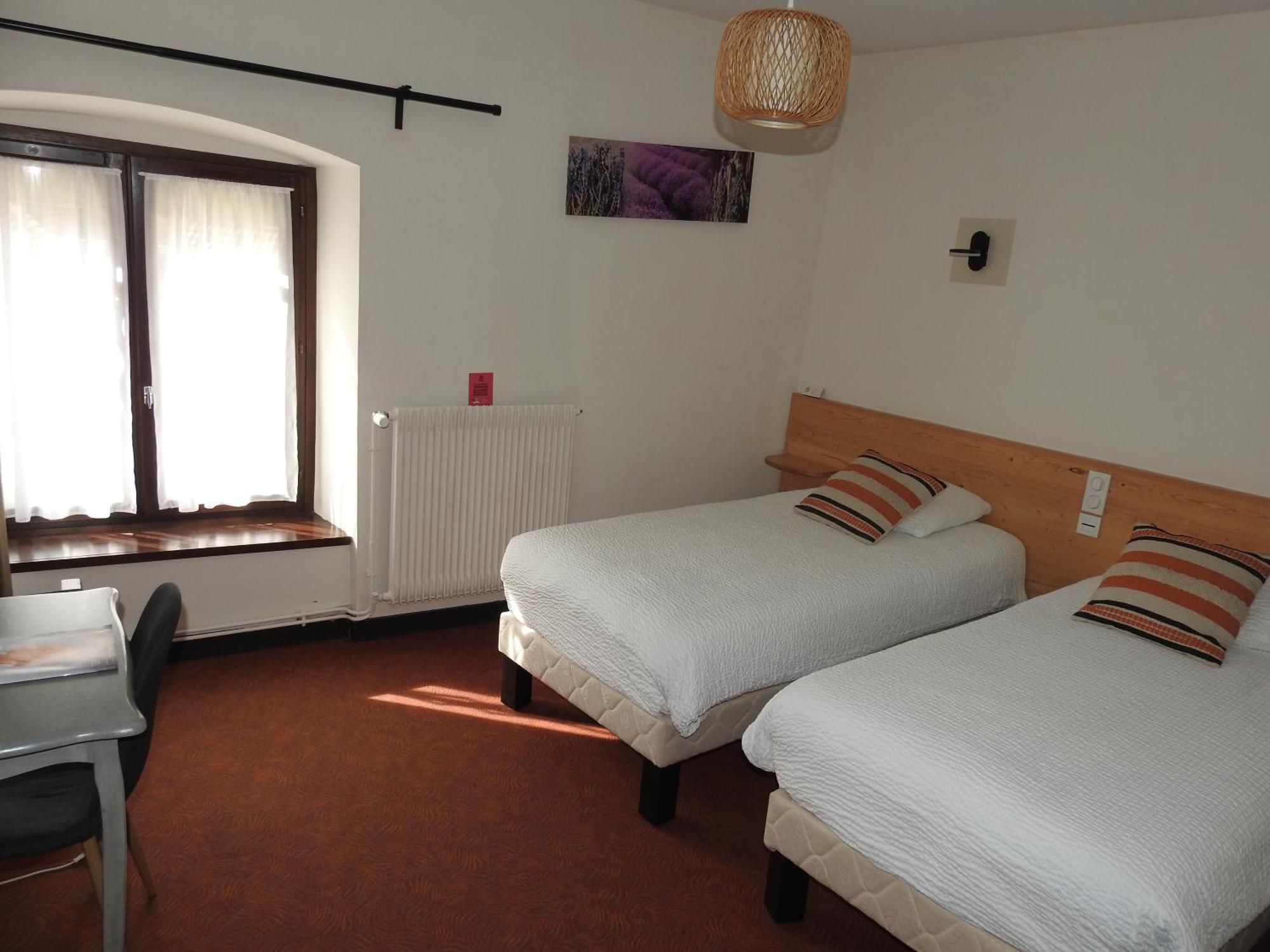 Le Barriol Hotel Saint-Julien-Chapteuil Luaran gambar
