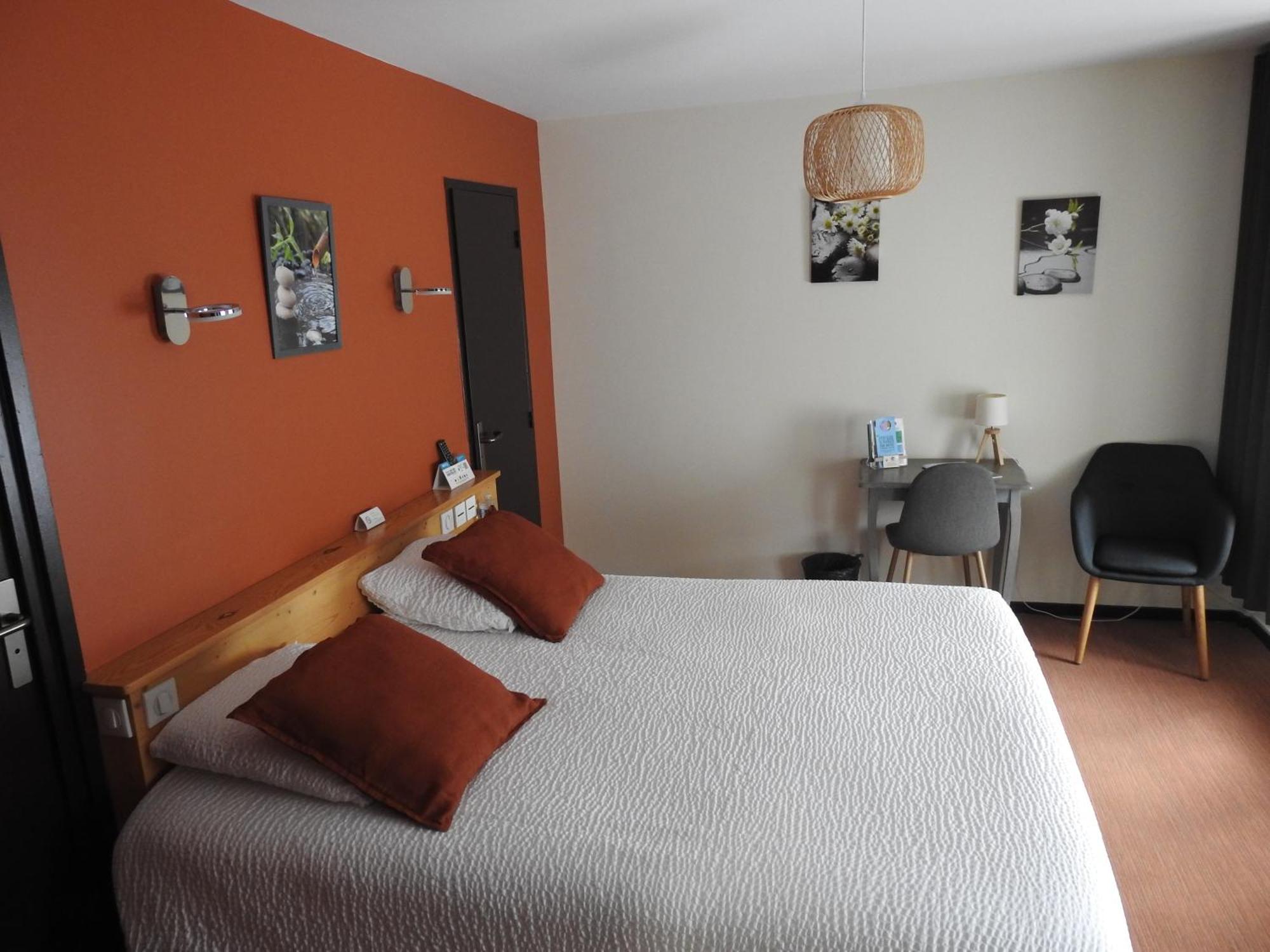 Le Barriol Hotel Saint-Julien-Chapteuil Luaran gambar