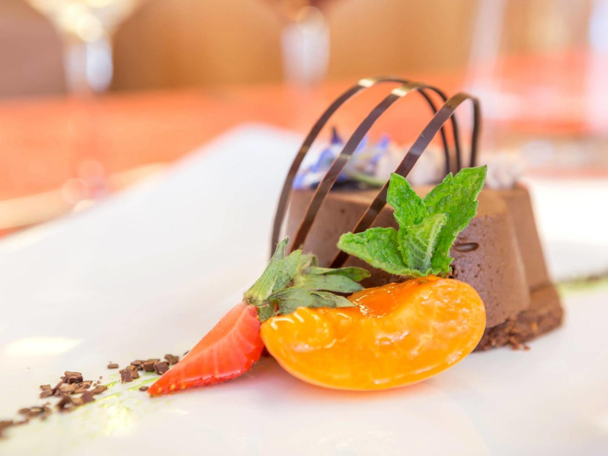 Le Barriol Hotel Saint-Julien-Chapteuil Luaran gambar